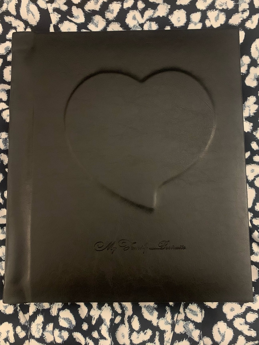 LEATHER PORTRAIT ALBUM in Black